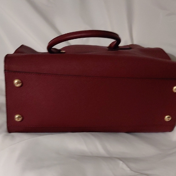 Michael Kors Hamilton Extra Large Tote - Picture 5 of 12